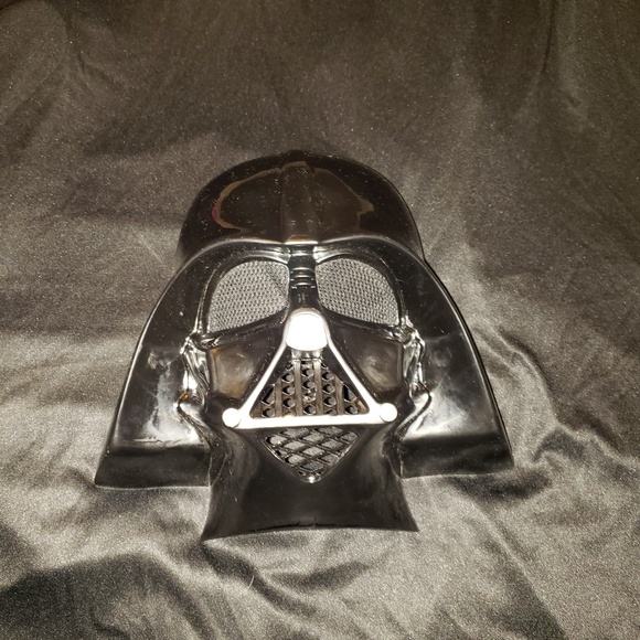 Darth Vader Costume - Picture 1 of 3